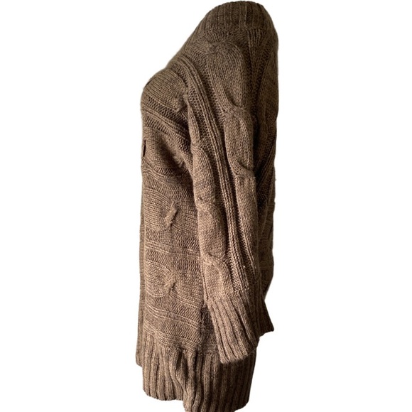 Studio 59 Knitwear cableknit off shoulder sweater size L - Picture 2 of 4